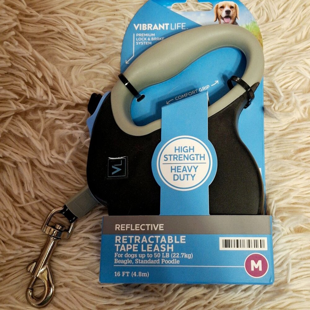 Vibrant Life Retractable Dog Leash (16 ft.)